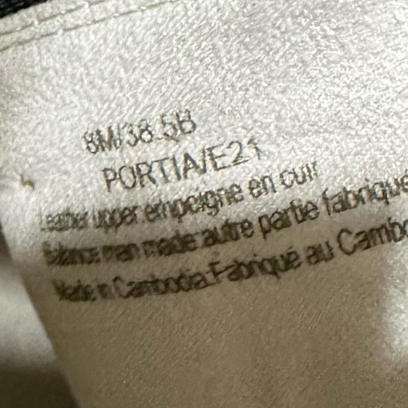 NWOB Karl Lagerfeld Paris Portia Lug Sole Chelsea Ankle Boots Bone Women’s 8 - Picture 11 of 13